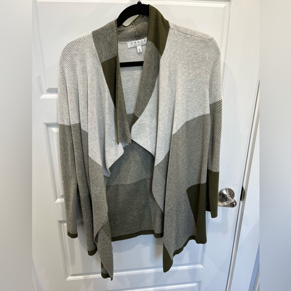 Cardigan sweater
